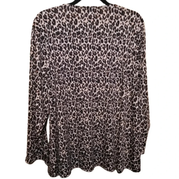 Zac & Rachel Woman Animal print blouse. 3/4 sleeve - Picture 2 of 7